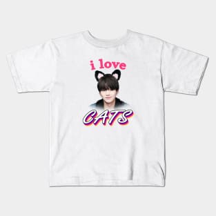 i love cats aka yoongi suga agustd Kids T-Shirt